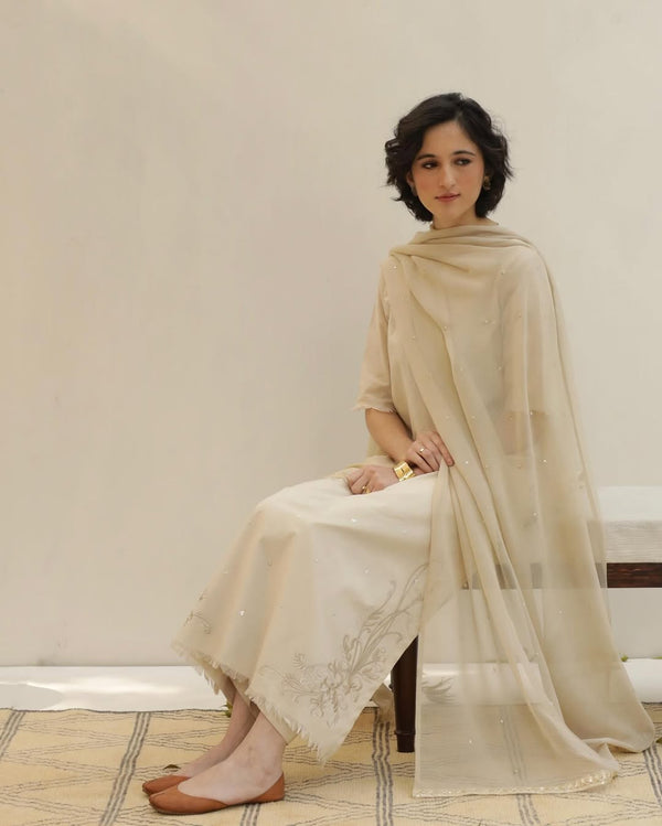 Ivory | 3-Piece Stitched Lawn Arrival